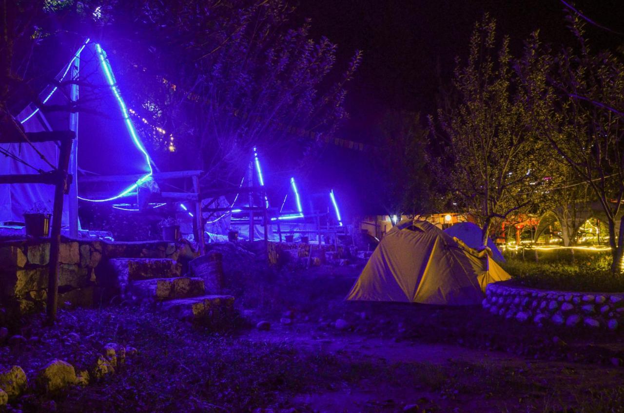 Himtrek Riverside Camps & Hostel Manali المظهر الخارجي الصورة